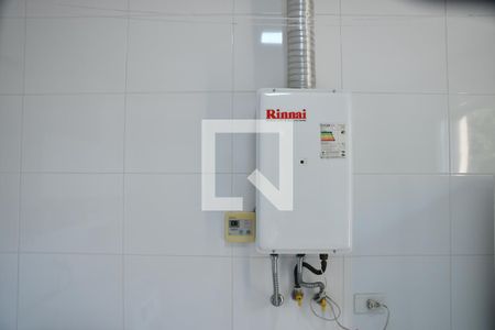 Casa de condomínio para alugar com 370m², 4 quartos e 6 vagasÁrea de Serviço