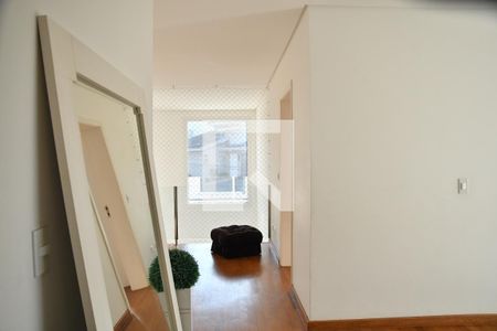 Casa de condomínio para alugar com 370m², 4 quartos e 6 vagasCorredor