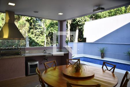 Casa de condomínio para alugar com 370m², 4 quartos e 6 vagasÁrea gourmet