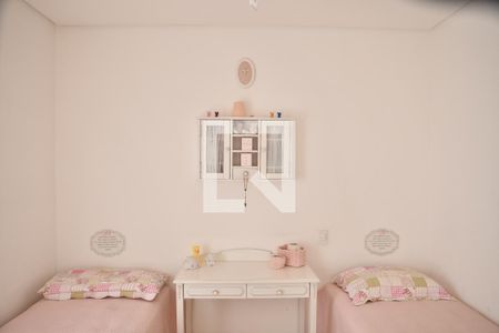 Casa de condomínio para alugar com 370m², 4 quartos e 6 vagasSuíte 2