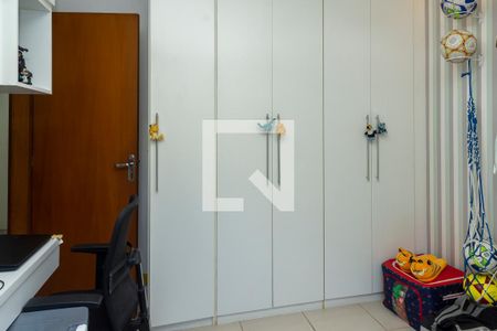 Apartamento à venda com 187m², 3 quartos e 2 vagasQuarto 2 - Armários