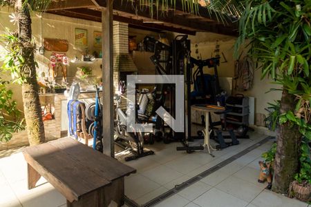 Apartamento à venda com 187m², 3 quartos e 2 vagasChurrasqueira