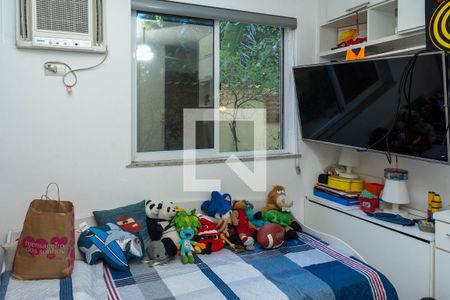 Apartamento à venda com 187m², 3 quartos e 2 vagasQuarto 2 - Armários