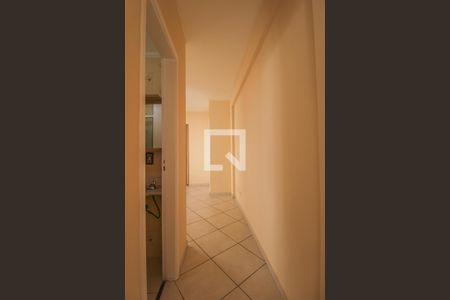 Corredor de apartamento à venda com 1 quarto, 49m² em Cambuí, Campinas