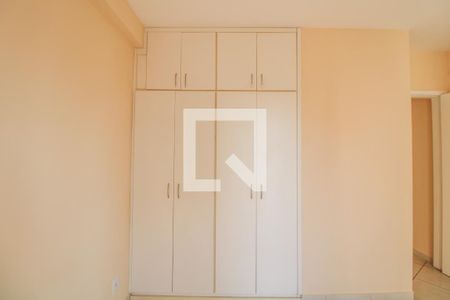 Quarto  de apartamento à venda com 1 quarto, 49m² em Cambuí, Campinas