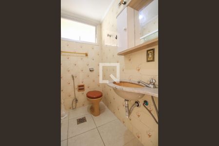 Banheiro  de apartamento à venda com 1 quarto, 49m² em Cambuí, Campinas