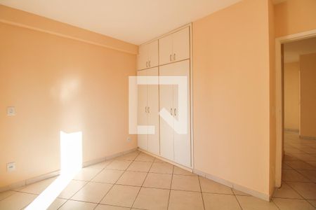 Quarto  de apartamento à venda com 1 quarto, 49m² em Cambuí, Campinas