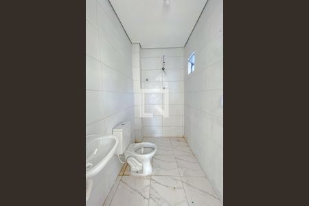 Casa de condomínio à venda com 28m², 1 quarto e sem vagaBanheiro 