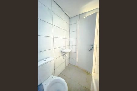 Casa de condomínio à venda com 28m², 1 quarto e sem vagaBanheiro