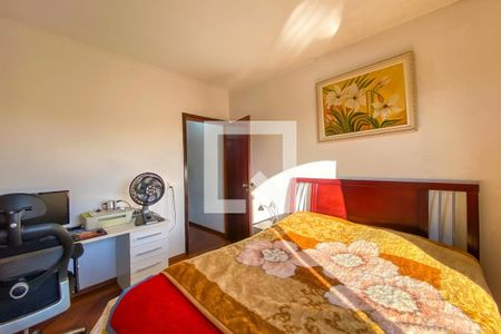 Casa à venda com 218m², 3 quartos e 2 vagasQuarto 1