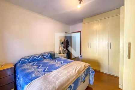 Casa à venda com 218m², 3 quartos e 2 vagasSuíte