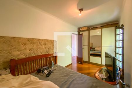 Casa à venda com 218m², 3 quartos e 2 vagasQuarto 2