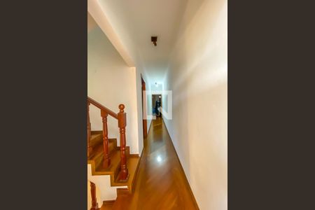 Casa à venda com 218m², 3 quartos e 2 vagasCorredor dos Quartos