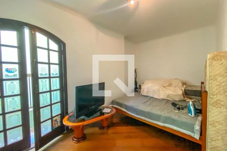 Casa à venda com 218m², 3 quartos e 2 vagasQuarto 2