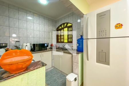 Casa à venda com 218m², 3 quartos e 2 vagasCozinha