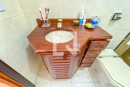 Casa à venda com 218m², 3 quartos e 2 vagasBanheiro Social