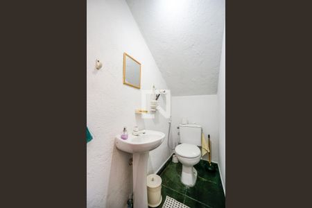 Casa à venda com 120m², 2 quartos e 2 vagasBanheiro de serviço