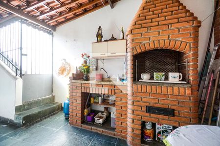 Casa à venda com 120m², 2 quartos e 2 vagasChurrasqueira