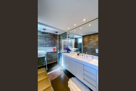 Apartamento à venda com 80m², 1 quarto e 2 vagasBanheiro  Quarto - Suite 