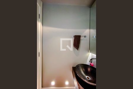 Apartamento à venda com 80m², 1 quarto e 2 vagasLavabo