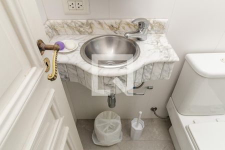 Apartamento à venda com 500m², 4 quartos e 3 vagasBanheiro de Serviço