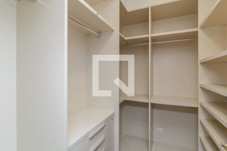 Apartamento à venda com 500m², 4 quartos e 3 vagasCloset do Quarto 2 - Suíte