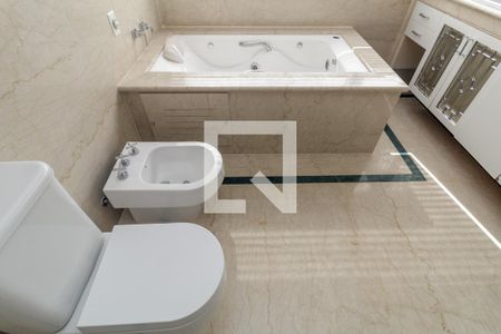 Apartamento à venda com 500m², 4 quartos e 3 vagasBanheiro 1 - Suíte