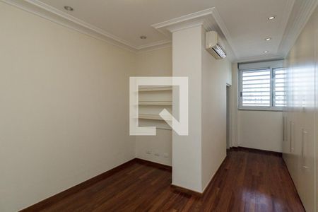 Apartamento à venda com 500m², 4 quartos e 3 vagasQuarto 4 - Suíte