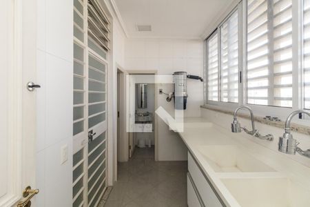 Apartamento à venda com 500m², 4 quartos e 3 vagasLavanderia