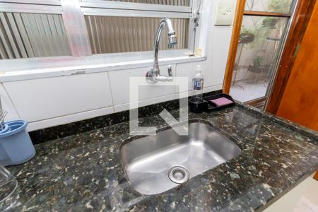 Apartamento à venda com 85m², 2 quartos e sem vagaCozinha