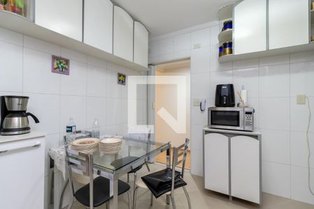 Apartamento à venda com 85m², 2 quartos e sem vagaCozinha