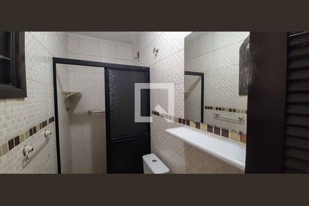 Casa à venda com 200m², 3 quartos e 2 vagasBanheiro da Suíte