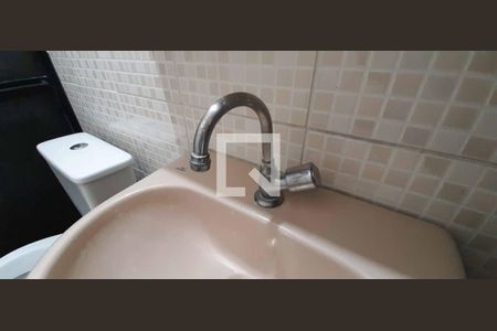 Casa à venda com 200m², 3 quartos e 2 vagasBanheiro da Suíte