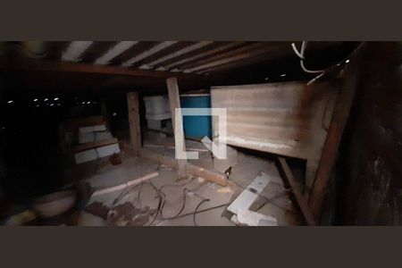 Casa à venda com 200m², 3 quartos e 2 vagasPorão