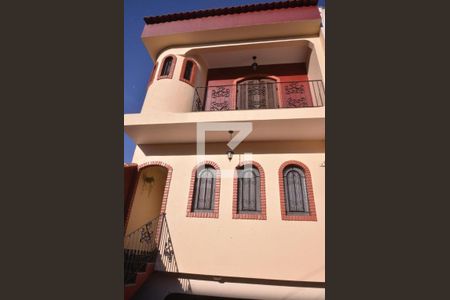 Casa à venda com 236m², 4 quartos e 6 vagasFachada