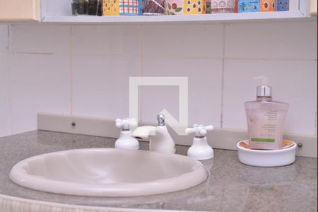 Casa à venda com 236m², 4 quartos e 6 vagasBanheiro da Suíte 1