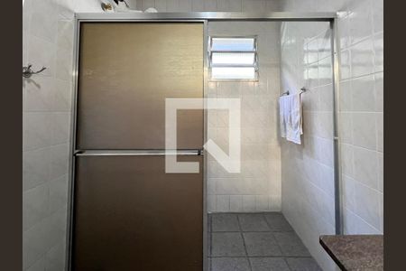 Casa à venda com 250m², 3 quartos e 4 vagasBanheiro Social