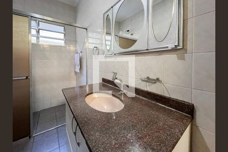 Casa à venda com 250m², 3 quartos e 4 vagasBanheiro Social