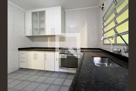 Casa à venda com 250m², 3 quartos e 4 vagasCozinha