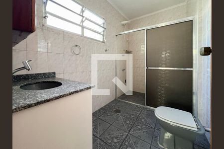 Casa à venda com 250m², 3 quartos e 4 vagasBanheiro da Suíte