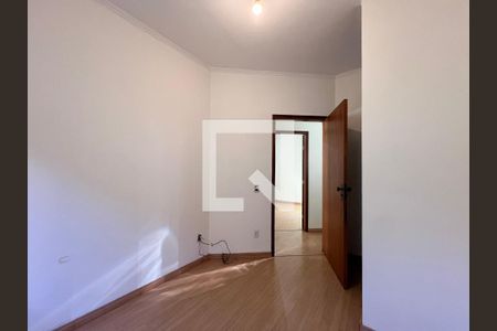 Casa à venda com 250m², 3 quartos e 4 vagasQuarto