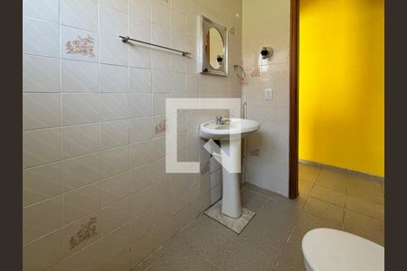 Casa à venda com 250m², 3 quartos e 4 vagasBanheiro edícula