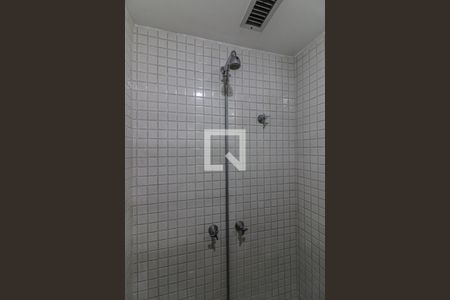 Apartamento à venda com 164m², 4 quartos e 2 vagasSuíte 1 - Banheiro