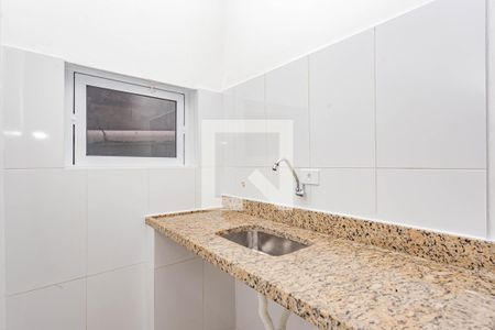 Cozinha de casa para alugar com 1 quarto, 25m² em Jardim Maria Estela, São Paulo