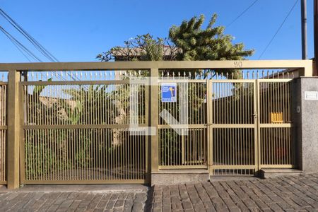 Casa à venda com 400m², 3 quartos e 12 vagasFachada