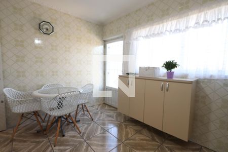 Casa à venda com 400m², 3 quartos e 12 vagasÁrea de Serviço