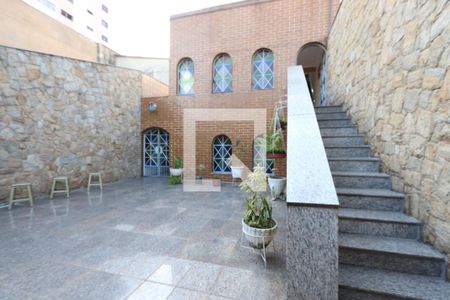 Casa à venda com 400m², 3 quartos e 12 vagasQuintal e Lazer