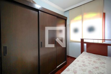 Casa à venda com 265m², 5 quartos e 2 vagasQuarto 5