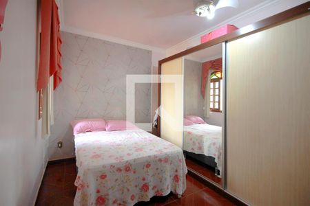 Casa à venda com 265m², 5 quartos e 2 vagasQuarto 3