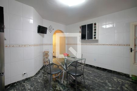 Casa à venda com 265m², 5 quartos e 2 vagasCozinha